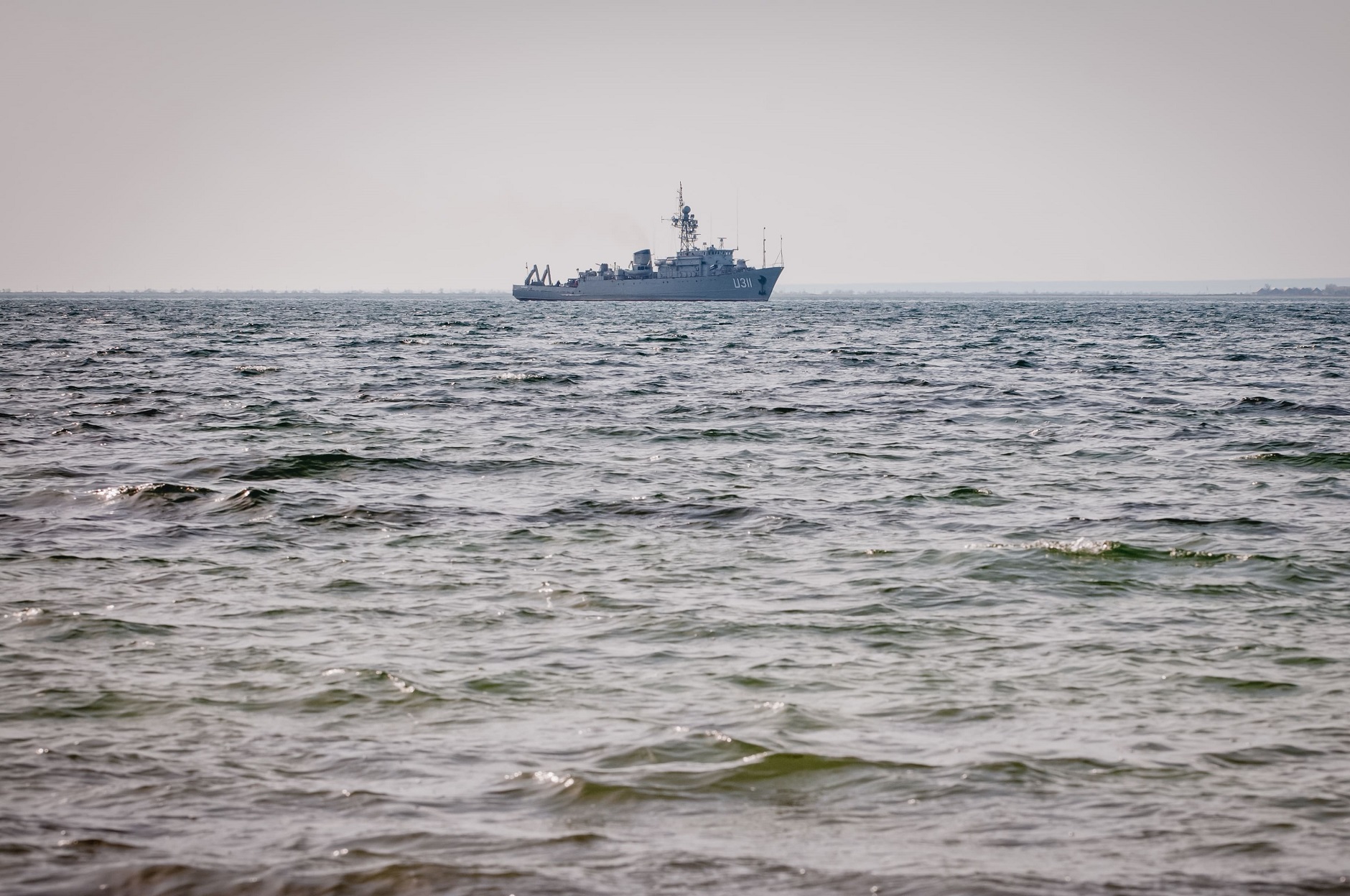 Crimea crisis 2014, Minesweeper U311 Cherkasy of Ukrainian Naval Forces on Donuzlav Lake few hours before it was taken by Russian troops